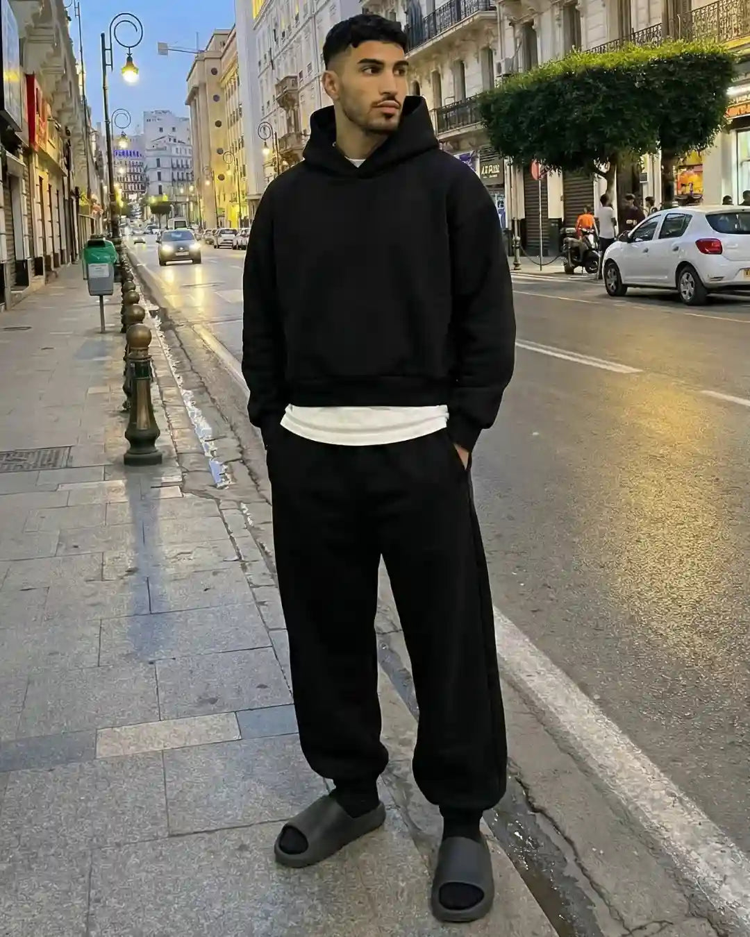 1 Cropped Hoodie + 1 Jogger