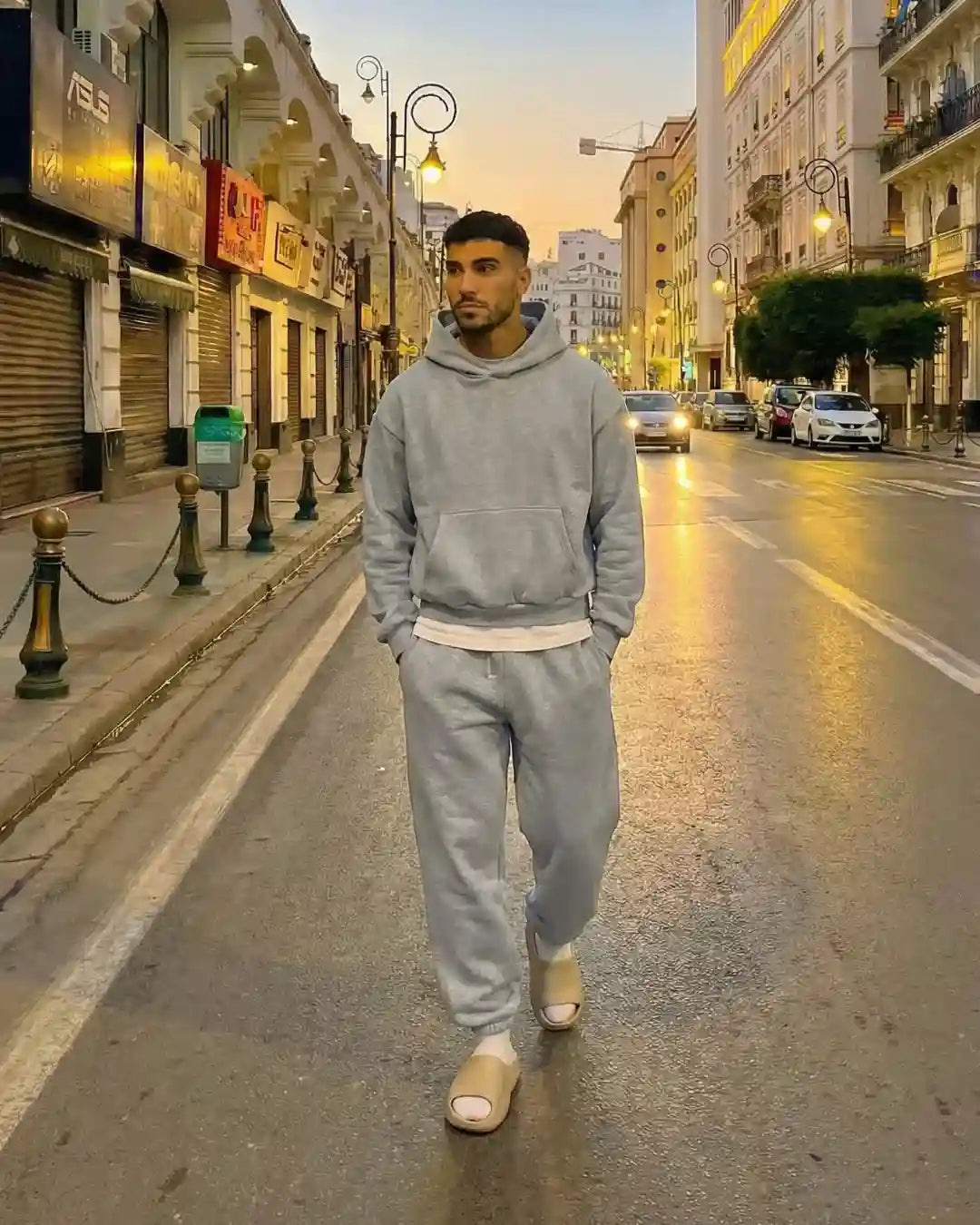 1 Cropped Hoodie + 1 Jogger