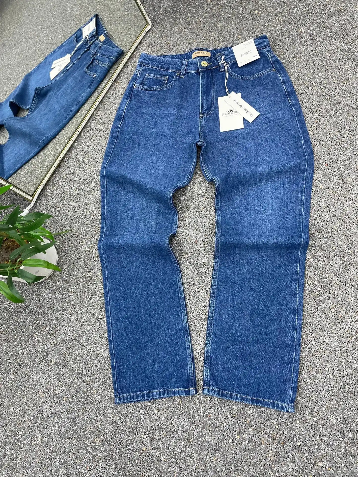 Straight Boyfriend Jeans