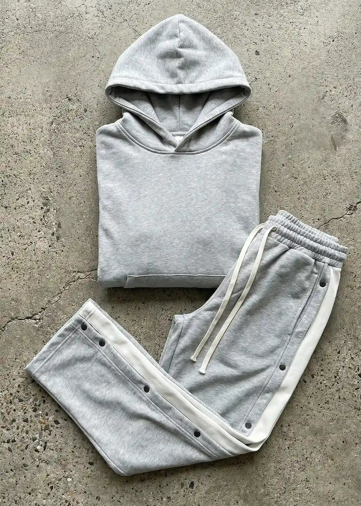 1 Cropped Hoodie + 1 Pantalon